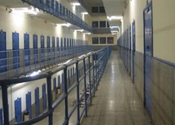 Un total de 18 colectivos denuncian que suspender las comunicaciones en las prisiones debido a la COVID-19 es un ataque directo a los derechos de las personas presas