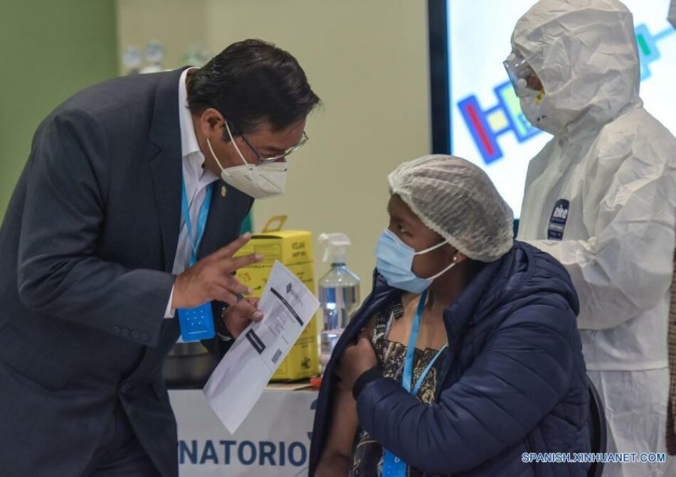 Comienza vacunación masiva en La Paz, Bolivia, con dosis chinas de Sinopharm
