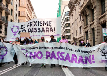 8M: Huelga estudiantil feminista masiva y miles de estudiantes en las calles. ¡Ni la violencia machista ni la represión nos callarán!