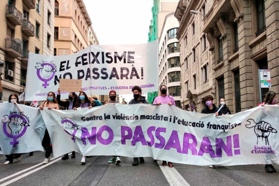 8M: Huelga estudiantil feminista masiva y miles de estudiantes en las calles. ¡Ni la violencia machista ni la represión nos callarán!