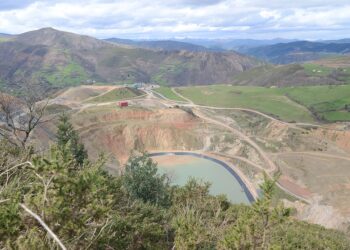 La Fiscalía pide, por contaminar, una sanción de 20 millones de euros para Orovalle, la filial de Orvana Minerals que explota la mina de oro de Belmonte de Miranda