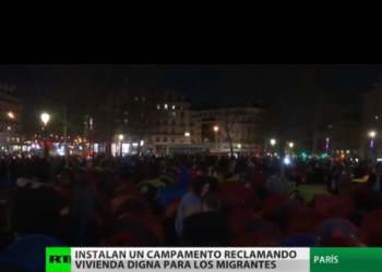 En París instalan un campamento en reclamo de vivienda digna para los migrantes