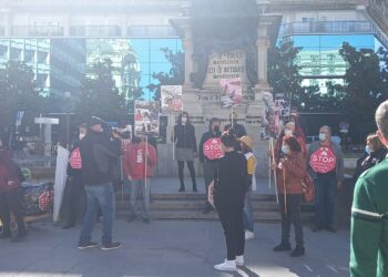 Stop Desahucios Granada 15M: «Por unas prácticas bancarias transparentes y unas soluciones reales para las familias con problema del pago de la hipoteca»