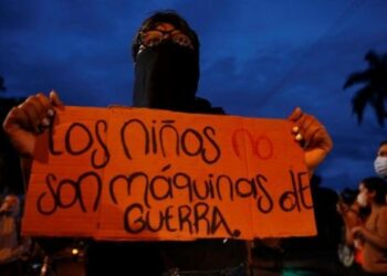 Autoridades colombianas admiten una menor entre las víctimas de bombardeo