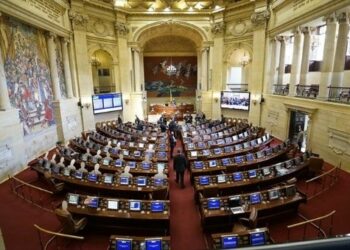 Congreso colombiano rechaza prorrogar mandato de Iván Duque