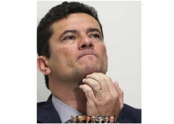 Exministros de Justicia de Brasil piden juzgar a Moro