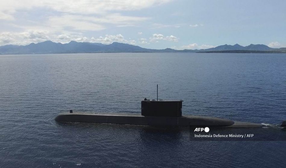 Armada indonesia pierde contacto con submarino con más de 50 personas a bordo