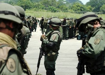 Reportan cruentos combates con bajas y heridos en enfrentamientos con grupos armados colombianos en Apure (Venezuela)
