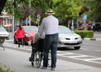 Podemos Andalucía denuncia “retrasos vergonzosos” en Dependencia y exige reducir plazos y listas de espera de forma urgente