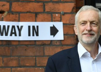 Jeremy Corbyn, suspendido de militancia en el Partido Laborista