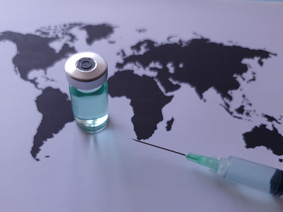 Proponen que España reclame en la UE y OMC la liberalización de las patentes de las vacunas Covid 19