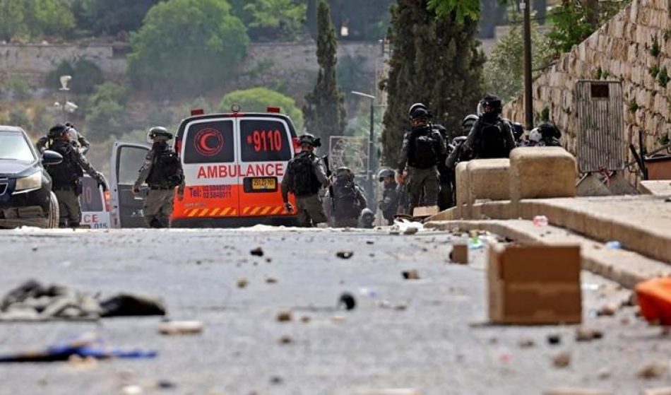 Más de 180 palestinos resultaron heridos durante el asalto israelí a la mezquita de Al Aqsa