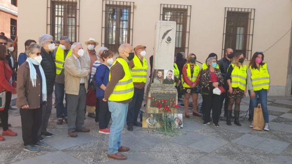 Homenaje del SPA y la FeSP, en Granada, a los reporteros David Beriain y Alberto Fraile