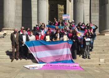 Los colectivos piden al PSOE que apoye el trámite de la Ley Trans