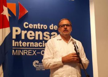 Cuba tacha de “infundada” expulsión de su diplomático en Colombia