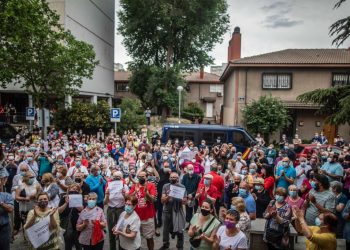 Las asociaciones vecinales en Madrid se levantan contra la propuesta de cierre de centros de salud