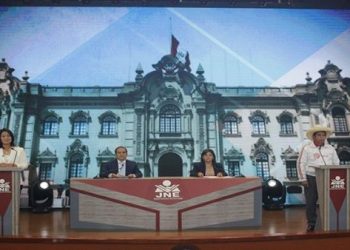 Finaliza debate presidencial en Perú