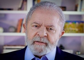 Lula comienza conversaciones con líderes políticos en Brasilia