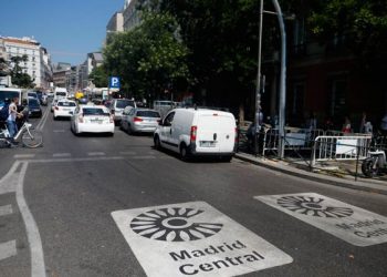 Almeida tumba Madrid Central, una de las zonas de bajas emisiones más eficaces de Europa
