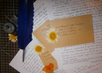 Grupo Tortuga envía cartas desamenazantes con flores a personalidades del militarismo