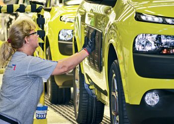 El Supremo confirma las multas de la CNMC por 48 millones a las marcas francesas Renault, Citroën y Peugeot