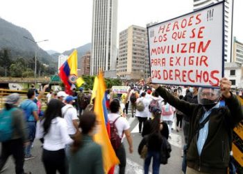 Todo nuestro apoyo a la rebelión del pueblo colombiano