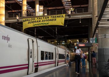 Greenpeace confía en que se reduzcan los vuelos cortos con el arranque de los trenes de bajo coste
