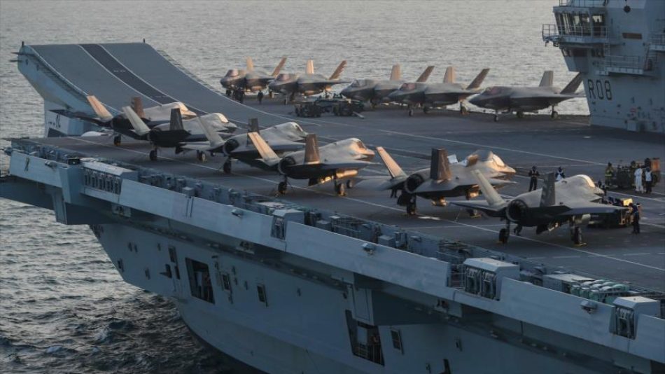 Informes: Londres envía portaviones cerca de bases rusas en Siria