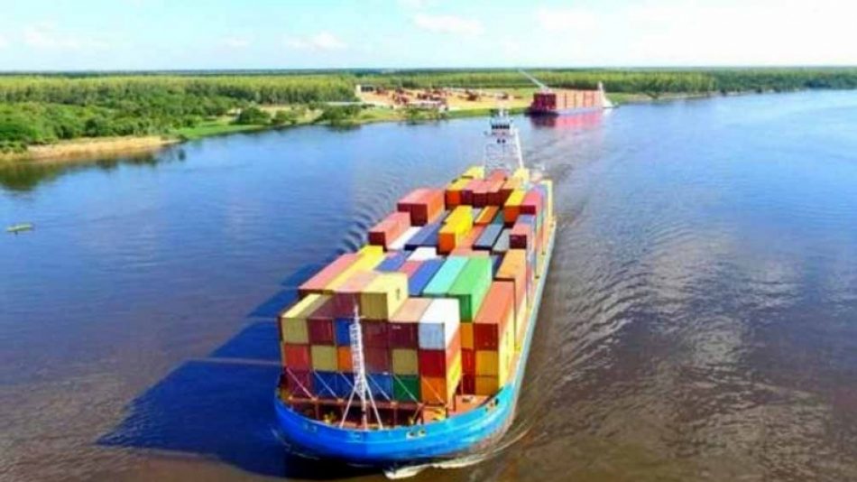 Sangría de divisas que escapan por el Paraná