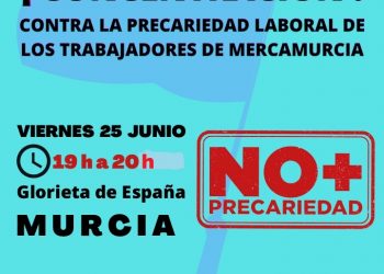 Cuarta concentración frente al Ayuntamiento de Murcia motivada por la problemática laboral en Mercamurcia