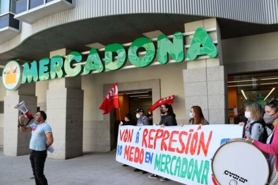 A CIG mobilízase en Mercadona contra a política de medo e represión