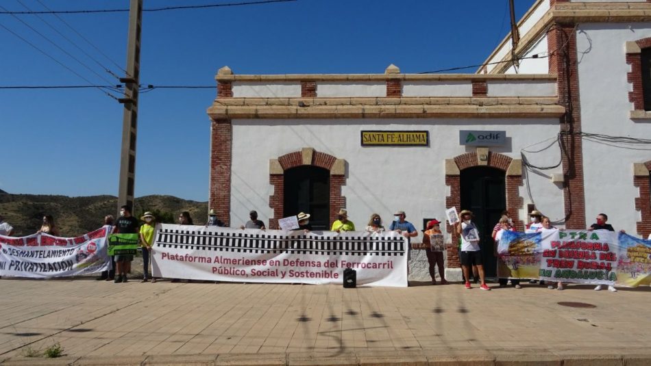 Marcha por el tren de cercanías del Bajo Andarax (Almería)