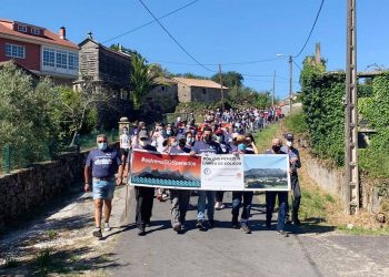 Mayoritario rechazo social a los parques eólicos de EDP Renovables: Galicia se echa al monte en defensa de los Penedos de Pasarela y Traba