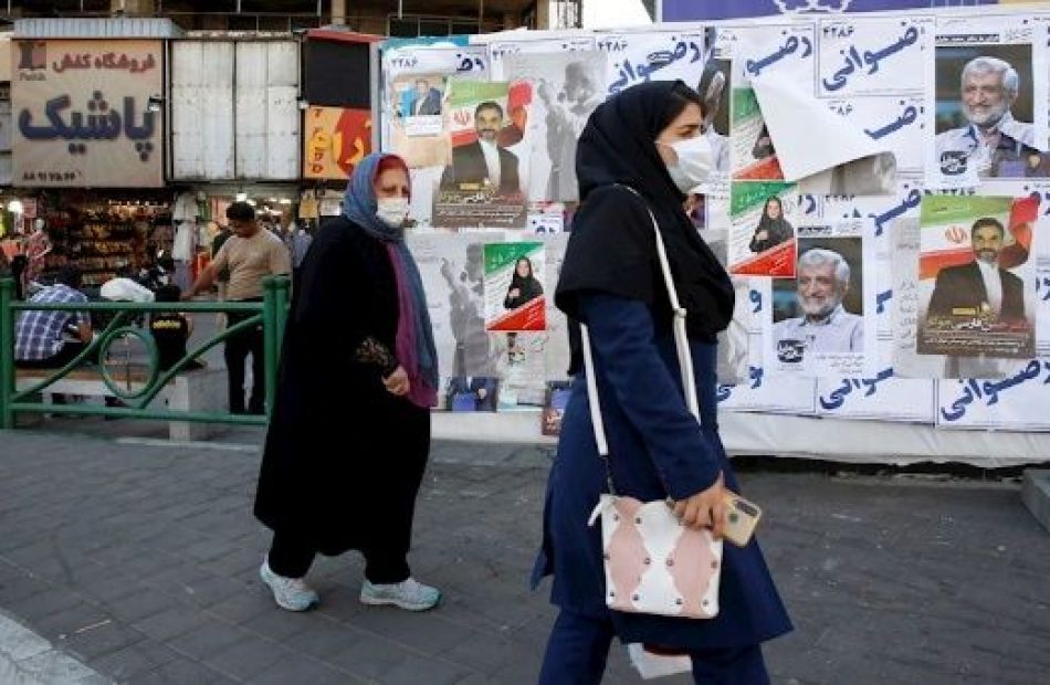 Rohani insta a la participación masiva en elecciones iraníes