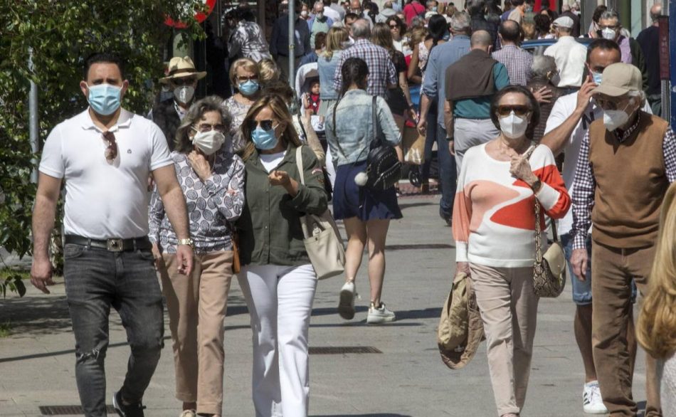 Pedro Sánchez anuncia que la mascarilla en el exterior dejará de ser obligatoria el 26 de junio