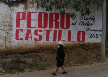 Castillo alista gobierno y fujimorismo presiona a corte en Perú