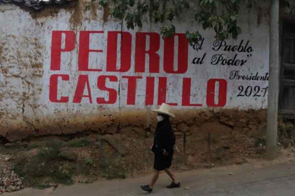 Castillo alista gobierno y fujimorismo presiona a corte en Perú