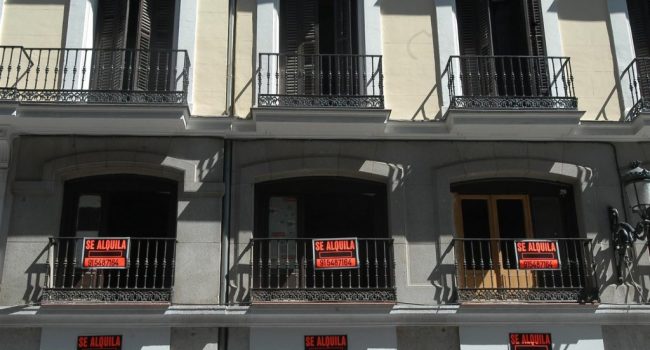 Los sindicatos de Inquilinas lamentan que la nueva Ley de Vivienda de la Junta de Andalucía beneficio solo a la especulación inmobiliaria