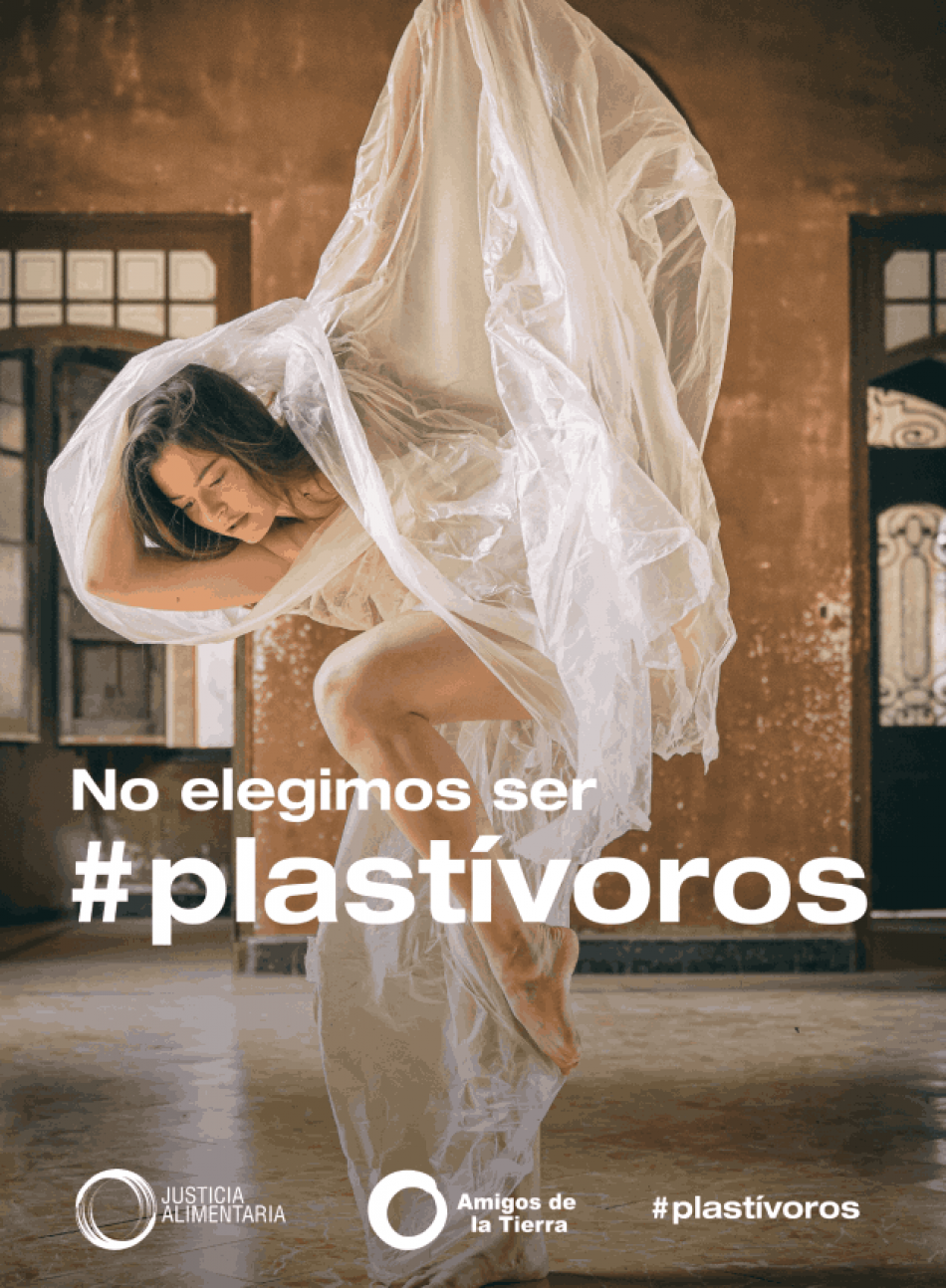 Amigos de la Tierra y Justicia Alimentaria lanzan la serie fotográfica “Plastívoros: comemos plástico”