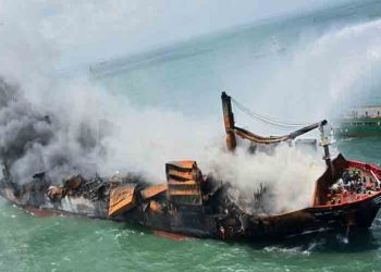 Sri Lanka enfrenta su peor desastre ambiental marítimo