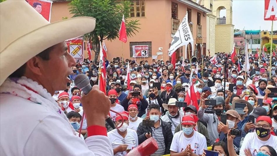 ¿Quién es Pedro Castillo, candidato a la Presidencia de Perú?