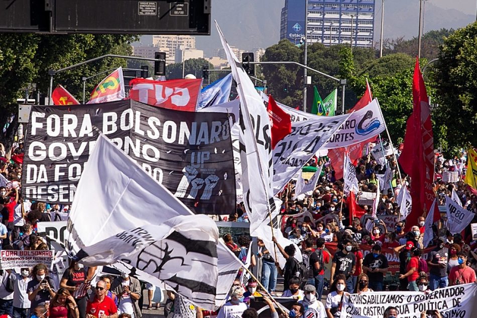 800 mil manifestantes exigieron en Brasil y en el exterior que se vaya Bolsonaro