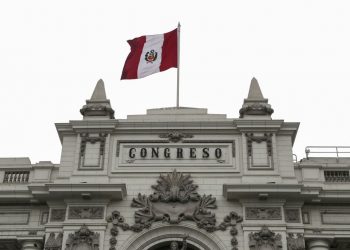 La Corte Suprema de Perú le recuerda al Congreso que las decisiones judiciales son de «obligatorio cumplimiento»