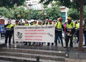 Los Bomberos Forestales convocan huelga contra el fraude de ley de la temporalidad