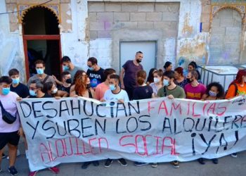 Amenazan con el desalojo de 33 personas en la calle Manuel Arnau (Valencia) sin alternativa habitacional