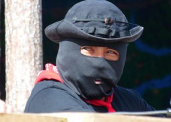 EZLN: Para el Estado «somos inoportunos, inconvenientes e impropios», Sub Moisés