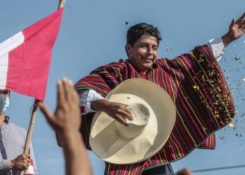 Pedro Castillo festejó con su pueblo la proclamación como presidente