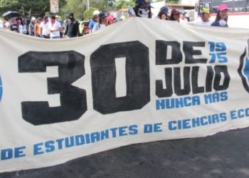 Salvadoreños realizan Paro Nacional en rechazo al Gobierno