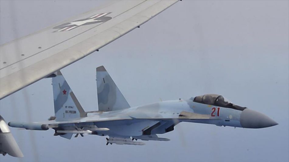 Cazas rusos interceptan avión militar de EEUU en costas de Siria