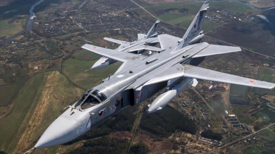 Su-24 ruso lanzó bombas cerca del destructor de OTAN